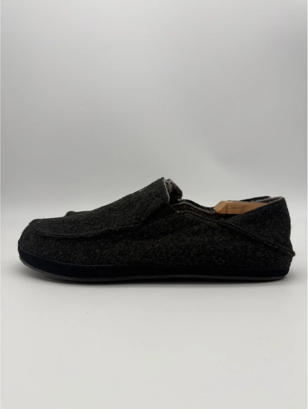 OluKai Moloa Hulu Men's Wool Slippers Black Shearling Lined Slip On Size 12